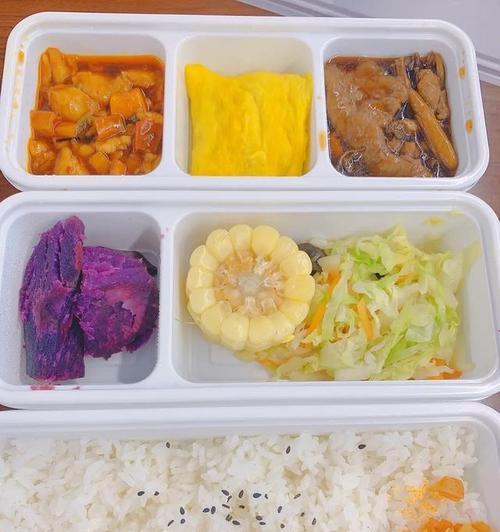 高铁订餐（高铁旅行中，通过订餐系统让您的口腹之欲得到满足）