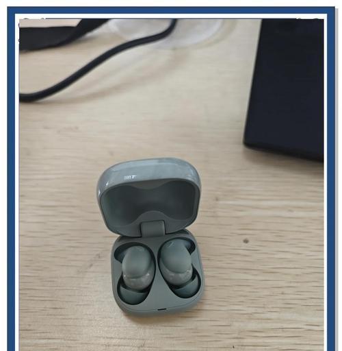 探索索尼耳机的品质（深入了解索尼耳机的音质、舒适度和耐用性）