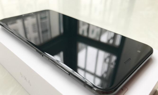 小米6前置摄像头的优势与特点（小米6前置摄像头拍照清晰度惊艳、自拍美颜效果出众）