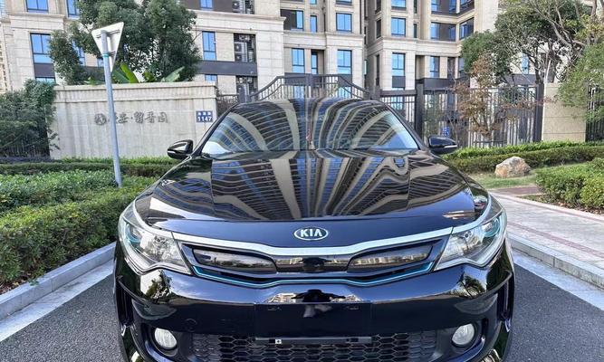 起亚K5混动版（高效动力系统驱动新一代轿车，演绎出行新时尚）