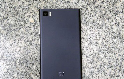 小米3屏幕品质与性能分析（小米3屏幕色彩绚丽，触控灵敏，为用户带来优质视觉体验）