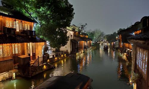 红米4a夜景表现如何？（红米4a相机夜景模式体验及效果分析）