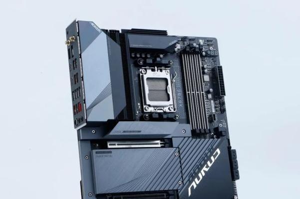 探索AMDRyzen75800X处理器的性能和特点（一款高性能的处理器，重新定义游戏和多媒体体验）