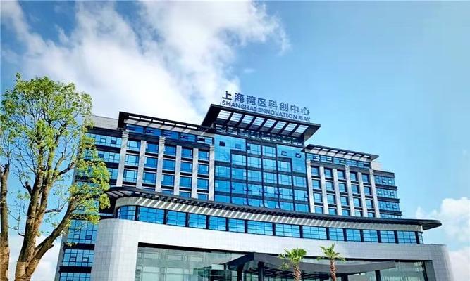 探讨城市门户的发展与应用（构建数字化城市管理平台，提升城市治理效能）